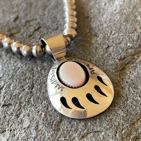 Vintage Navajo Native American Mother Of Pearl Shadowbox Pendant - Picture 1 of 8